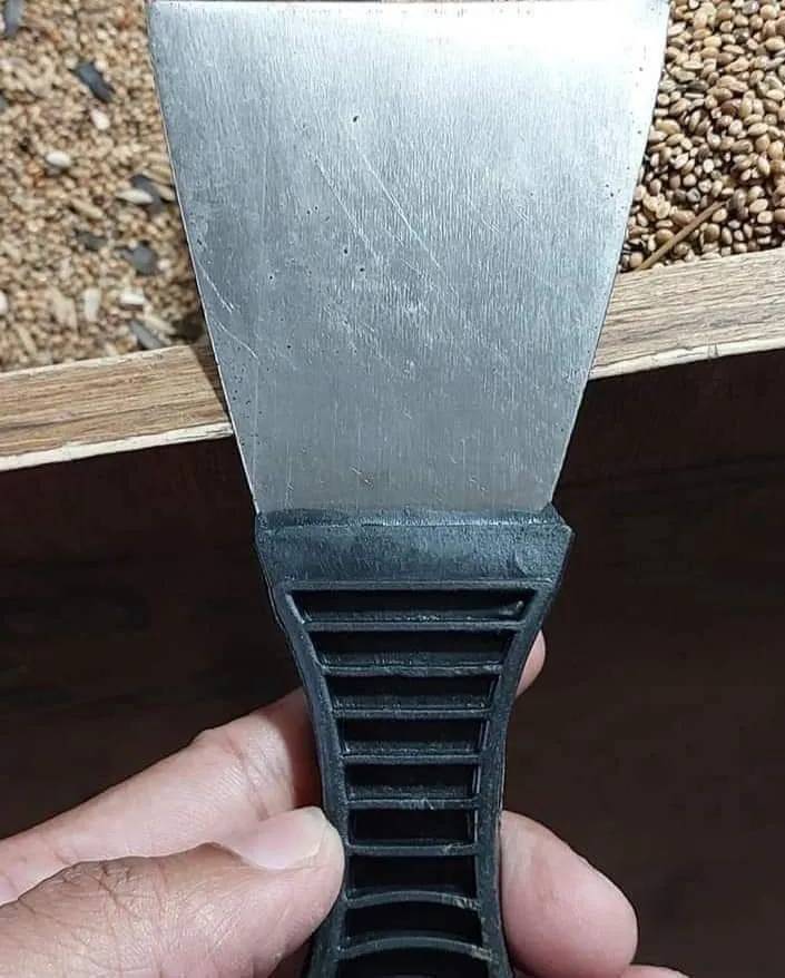 Scraper For Cages Tray Clean Stainless steel- Cleaning tools, Size: L 7 Inch W 3 Inch